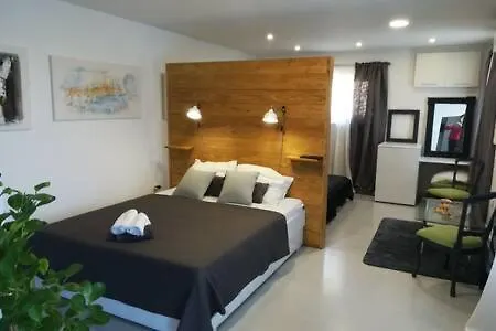 House Zoya בית נופש Ližnjan