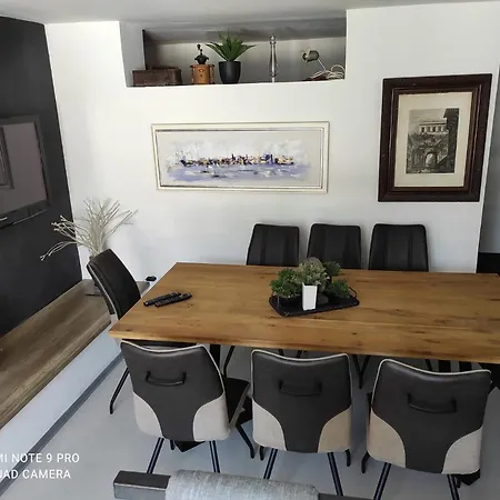 House Zoya בית נופש Ližnjan