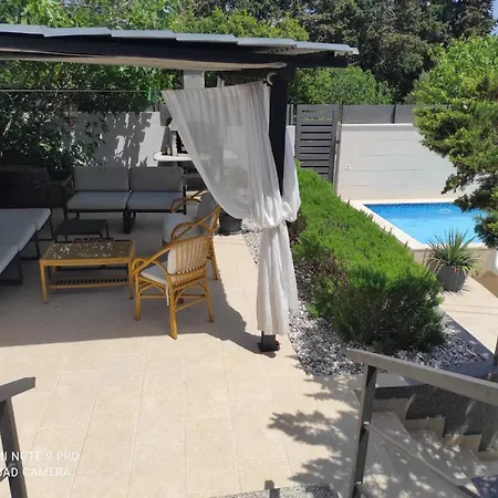 House Zoya בית נופש *